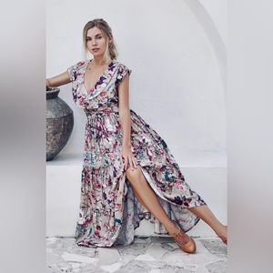 Elf Looking Back Ruffle Midi Dress Gray Floral Small S